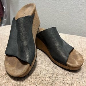 Papillon Birkenstock mule sandals